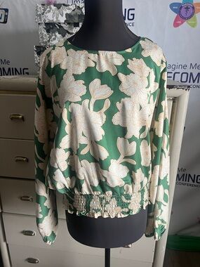 Green Floral Long-Sleeve Smocked-Hem Top